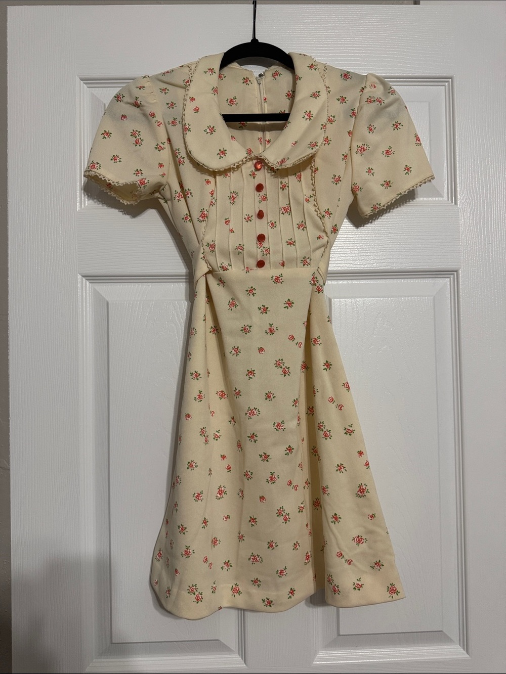 Vintage 60s/70s ILGWU Floral Mini Dress - Cream w/ Red Poppy Print - XS/S Mod